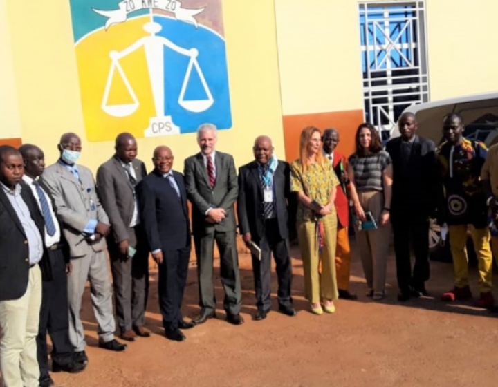 Partenariat Canada/Centrafrique: visite officielle de l’ambassadeur du canada à la cour pénale spéciale.