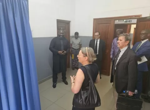 visite de l'isoloir des témoins